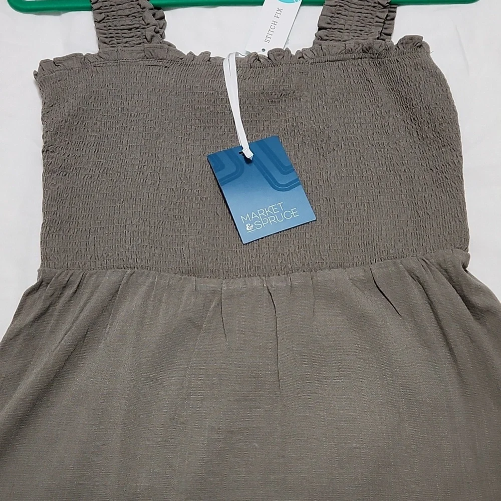 Market & Spruce sleeveless smocked top - Picture 6 of 6